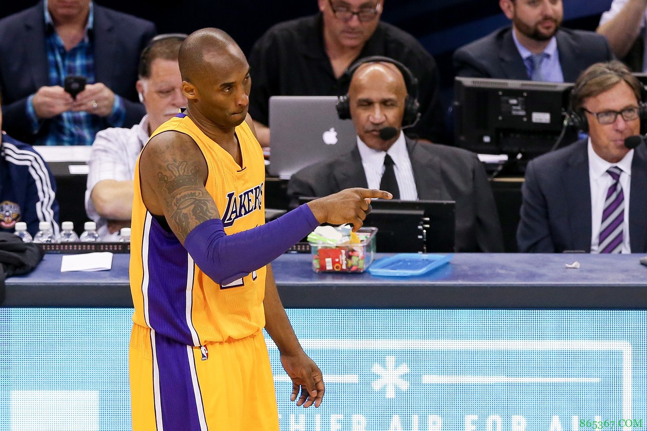 【消失的八零后】特别版:科比——永远年轻 永远热泪盈眶(下)