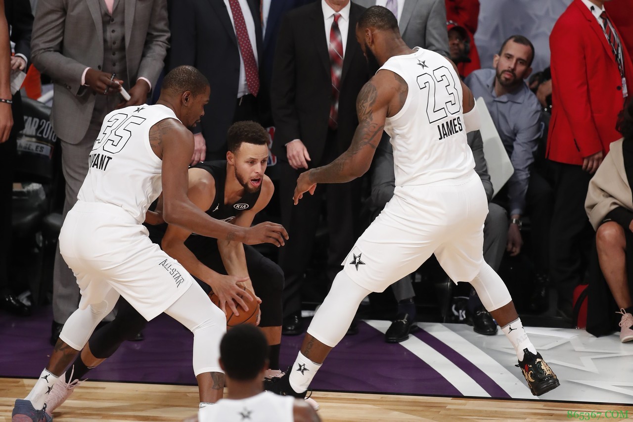 美媒预测全明星首发:东部欧比字杜帝 西部库米卡詹约