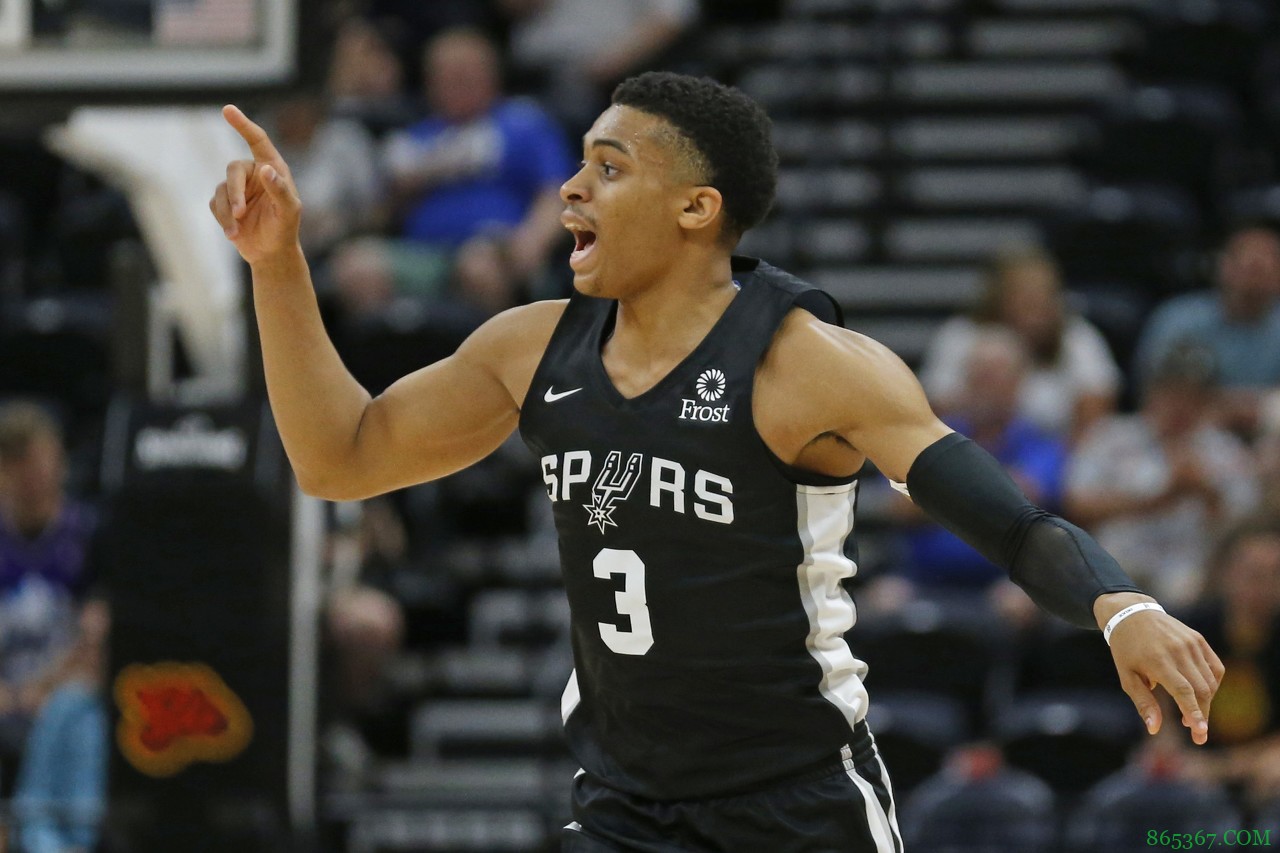 盘点|马刺本赛季五大积极收获：德罗赞的领导力&阿德的三分