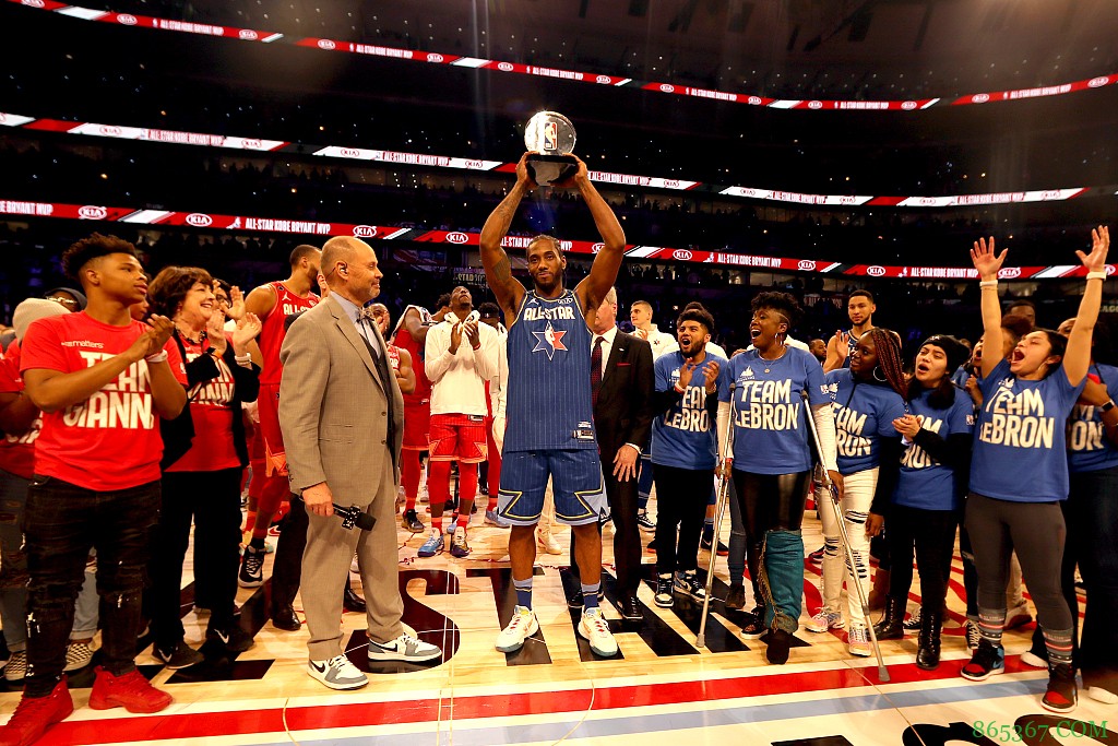 去年的今天：全明星MVP奖杯正式命名为科比-布莱恩特杯