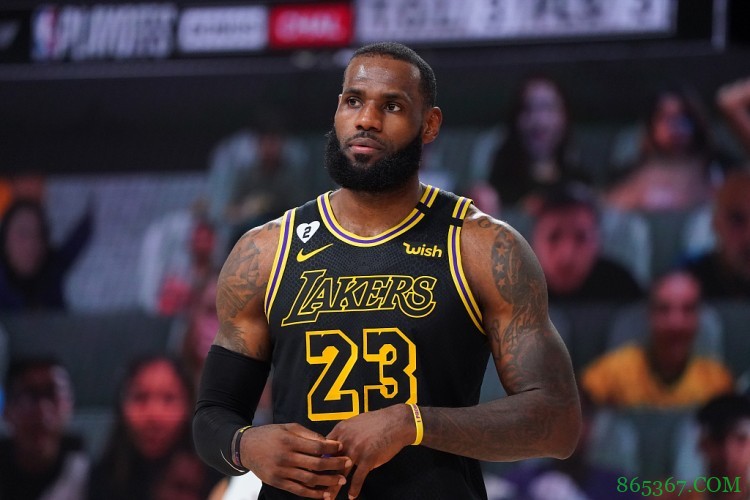 欧文：我们深知勒布朗的能力 今天的策略就是让湖人其他球员投