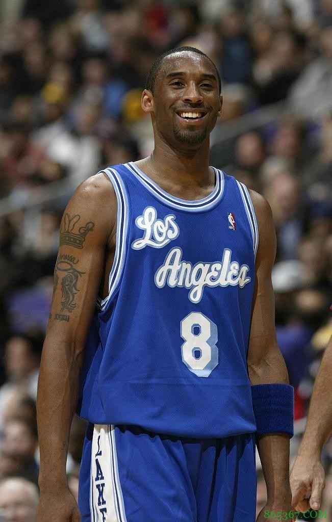 帕金斯发文支持欧文:科比值得成为NBAlogo