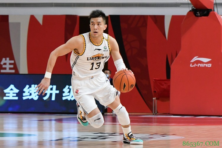 郭艾伦胡金秋领衔 赛季至今有5名本土球员场均20+