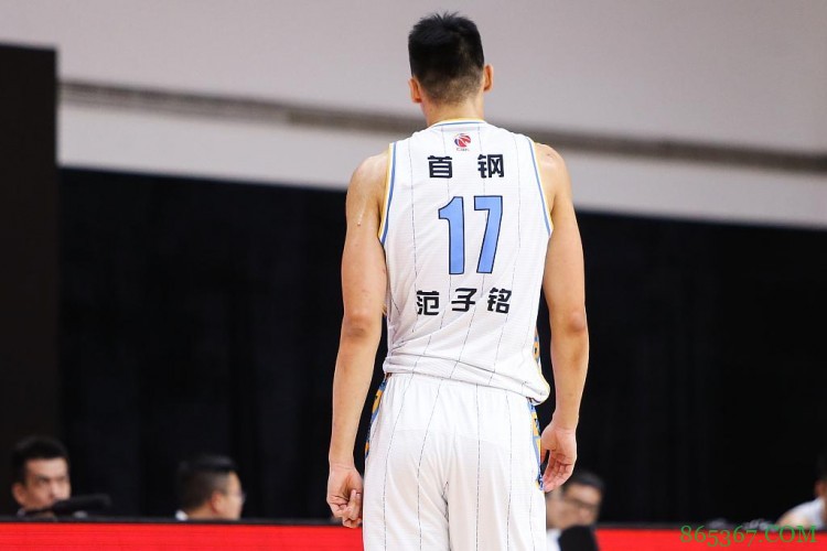 比肩姚明、王治郅！范子铭成历史第4位单场9+盖帽的本土球员