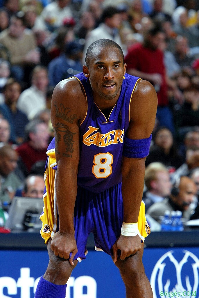 【消失的八零后】特别版:科比——永远年轻 永远热泪盈眶(上)