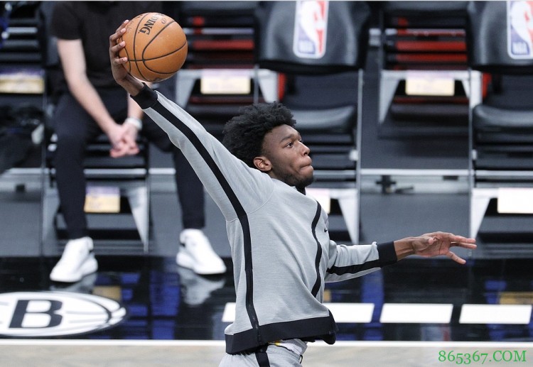 怀斯曼：保持谦逊 现在不担心上场时间