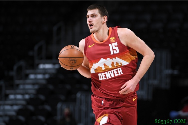 单场至少50分10助攻 约基奇成自1975年贾巴尔后中锋首人