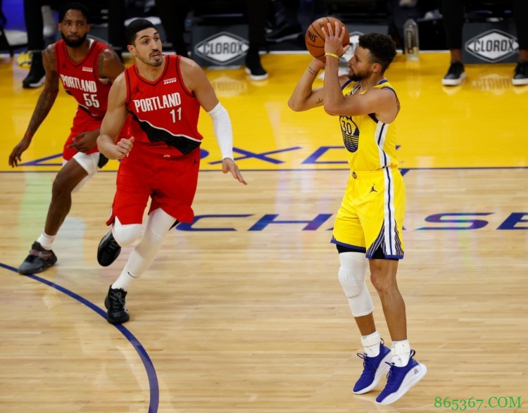 【讨论】爆砍62分&统治第4节 库里本赛季表现依旧强劲