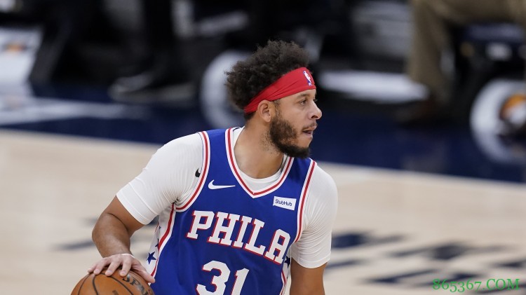 小库里：正努力找回理想的身体状态 西蒙斯在拼抢球权时非常积极