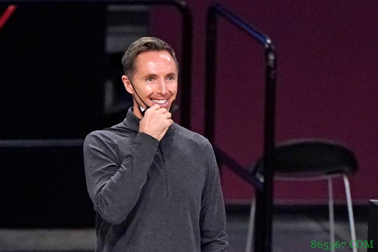 纳什：哈登能破坏防守并串联队友 这对球队是巨大补充