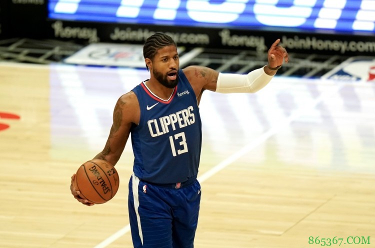 乔治今日参加赛前投篮训练 记者：这是个令人鼓舞的迹象