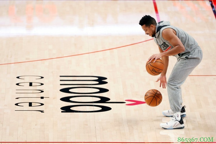 CJ:不理解一些前NBA球员的想法 他们想让现在的球员少拿钱