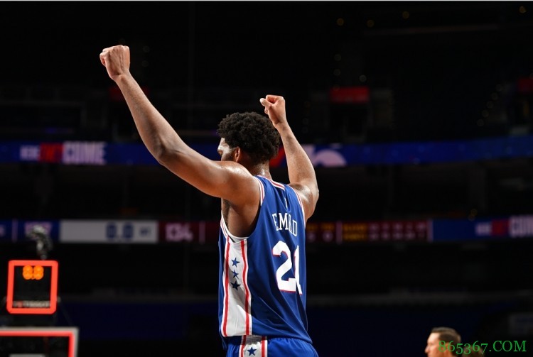 恩比德赛季前20场累计582分 76人队史第7高