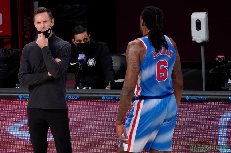 纳什：我们的球员们背负着太多 我们有些人手不足