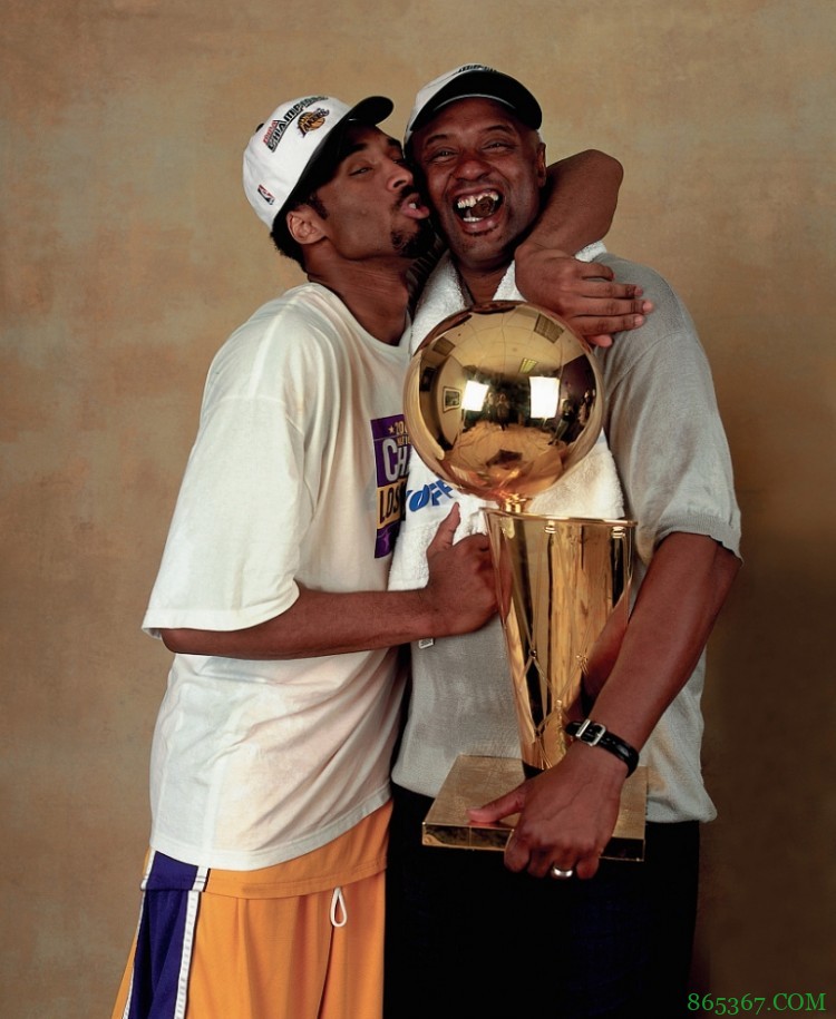 【消失的八零后】特别版:科比——永远年轻 永远热泪盈眶(上)