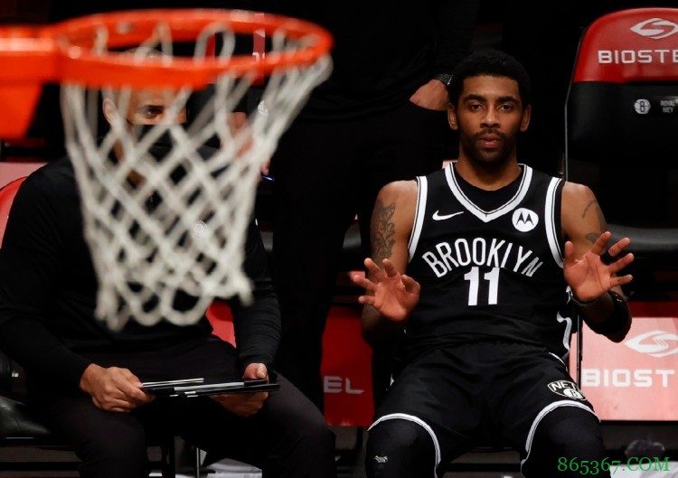 没出汗呢！欧文轻松揽下27分5篮板9助攻