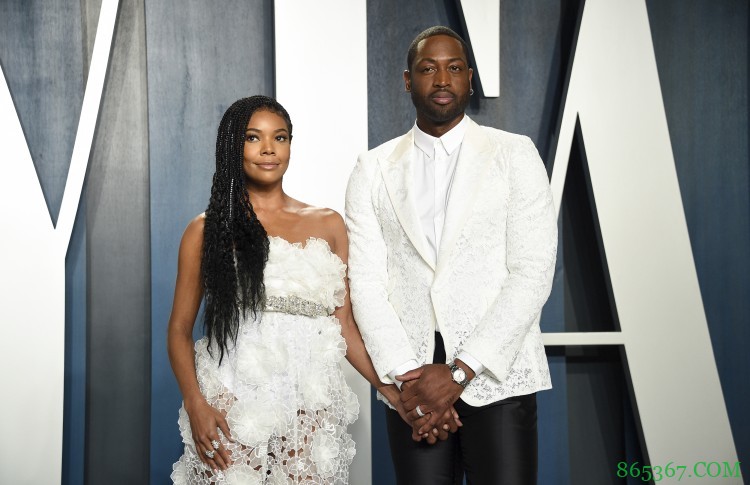 韦德：正在说服妻子开设一个成人付费网站的账号