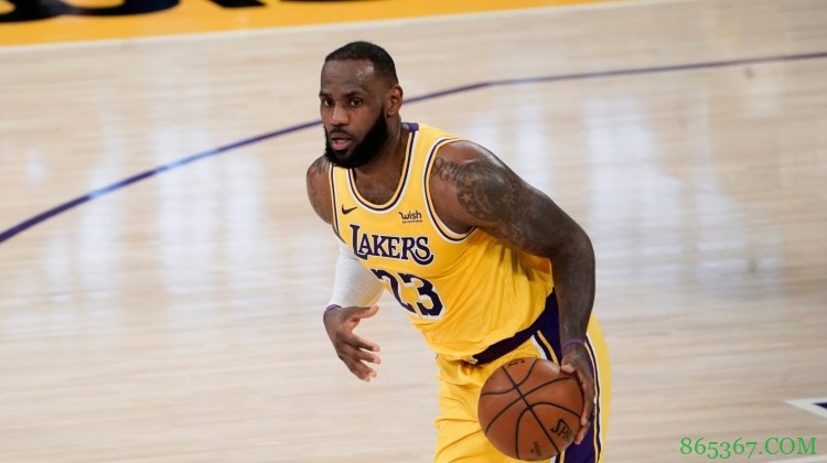 仍在刷新！詹姆斯达成开季连续31场比赛15+5+5