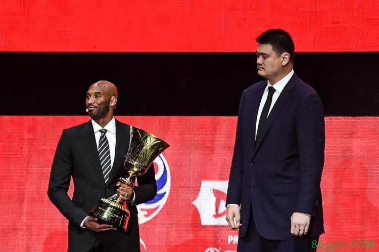 24图回顾科比生涯:英雄来来去去 唯有传奇永恒