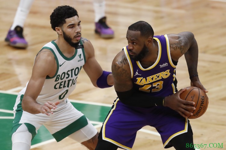 分析|詹姆斯本赛季再次升级:三分已成常规武器 准心达生涯新高