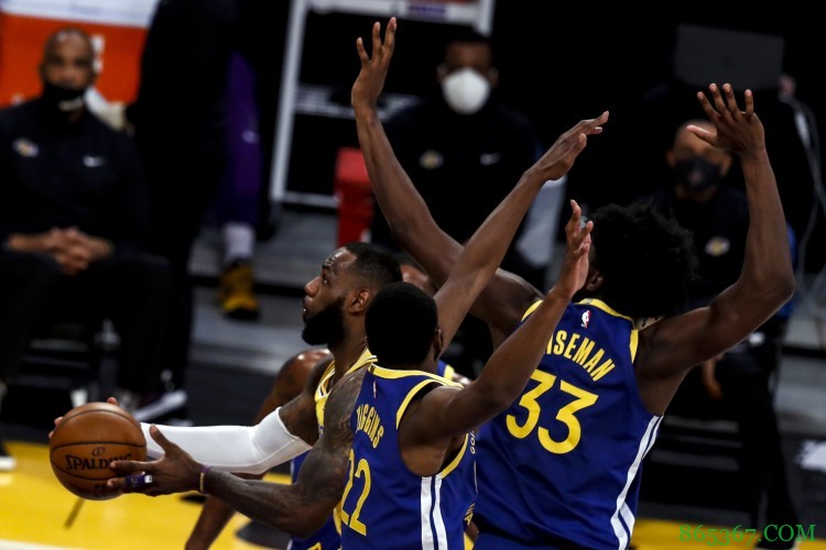 维金斯：考虑到经历怀斯曼已经很不错了 他未来会是可怕的球员