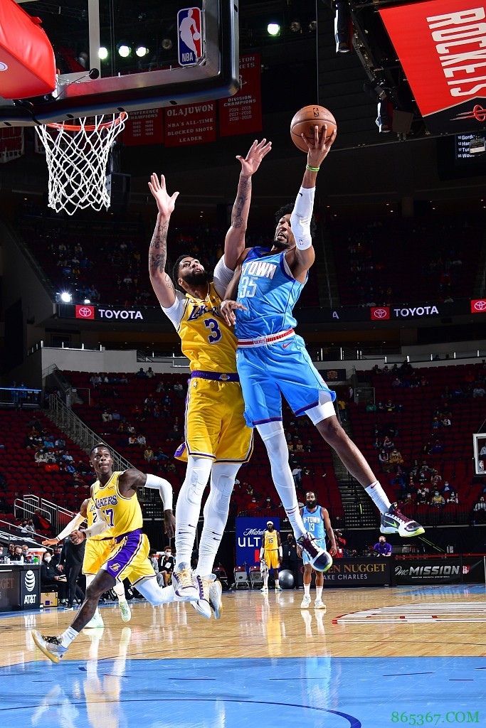 全明星首周票选结果出炉：“小浓眉”伍德与浓眉相差约93万票