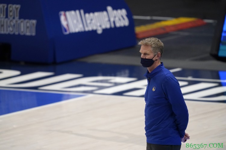 科尔:波波说库里的表现让他尴尬 不打算让他参加奥运会了