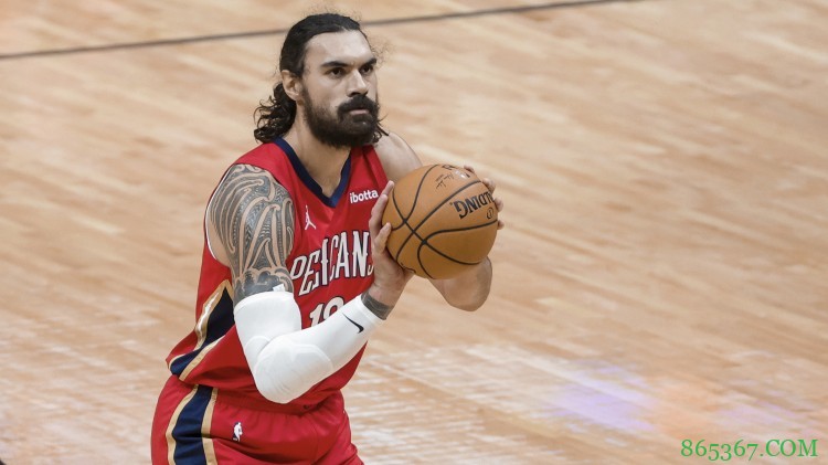 亚当斯:仍然认为锡安比我更强壮