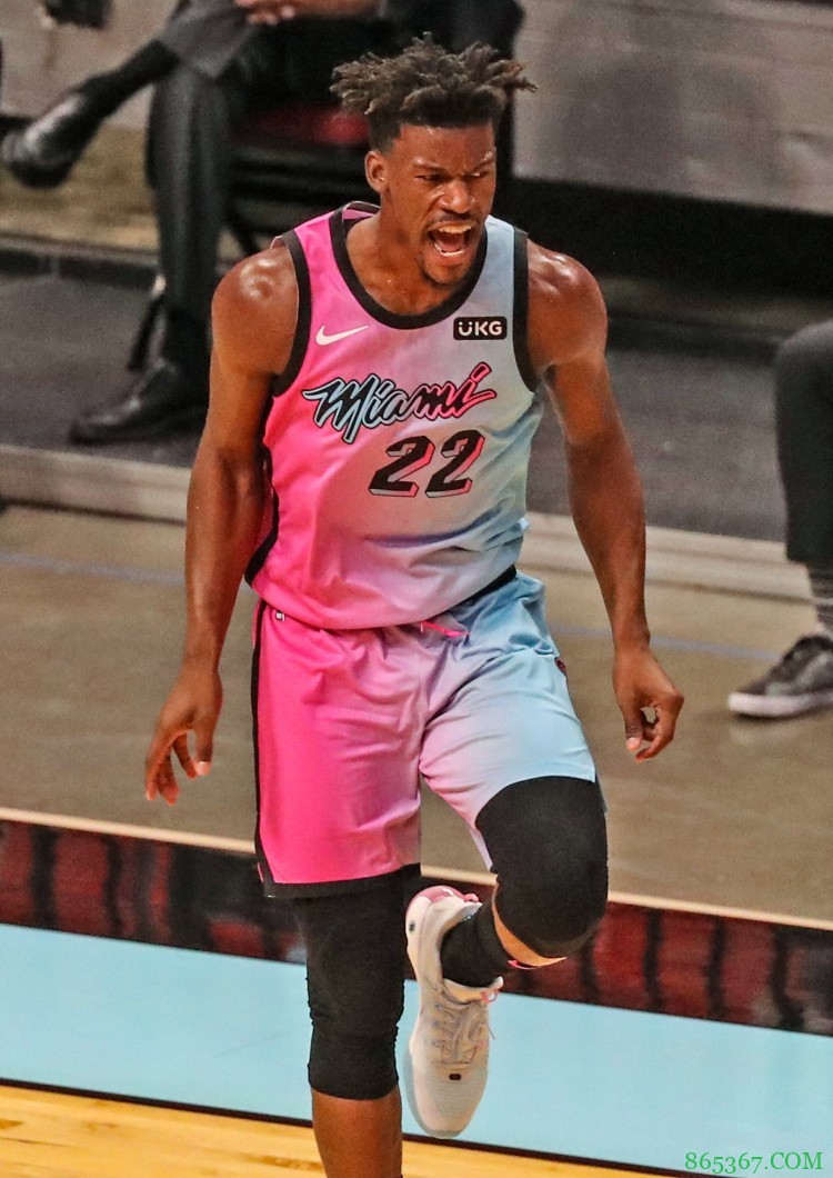 三分终开张!巴特勒砍下26分8板10助