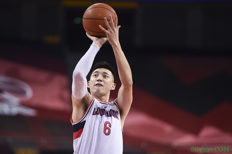 山东媒体记者：此前试训的司坤确定留在山东队