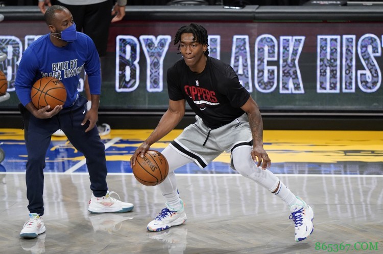 渐入佳境 曼恩本月至今场均能出战21分钟&贡献6.6分3.5篮板