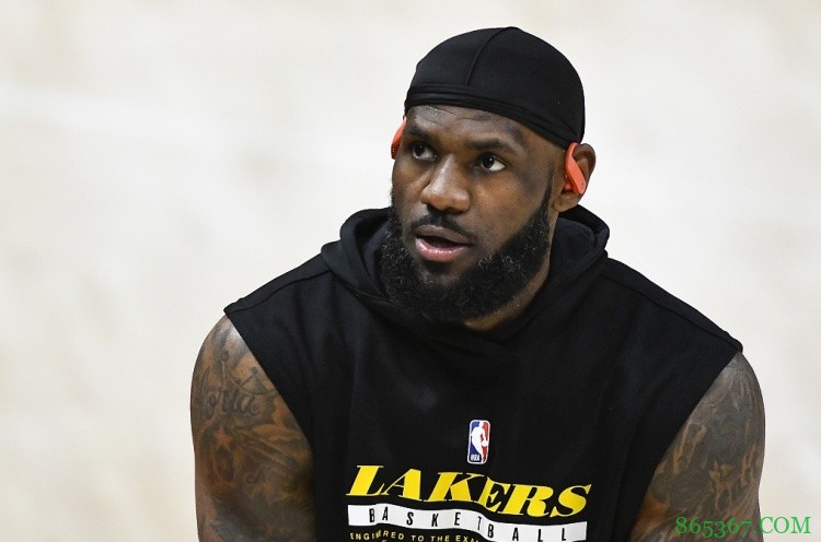 詹姆斯四获劳伦斯最佳男运动员奖提名 继续刷新NBA球员纪录