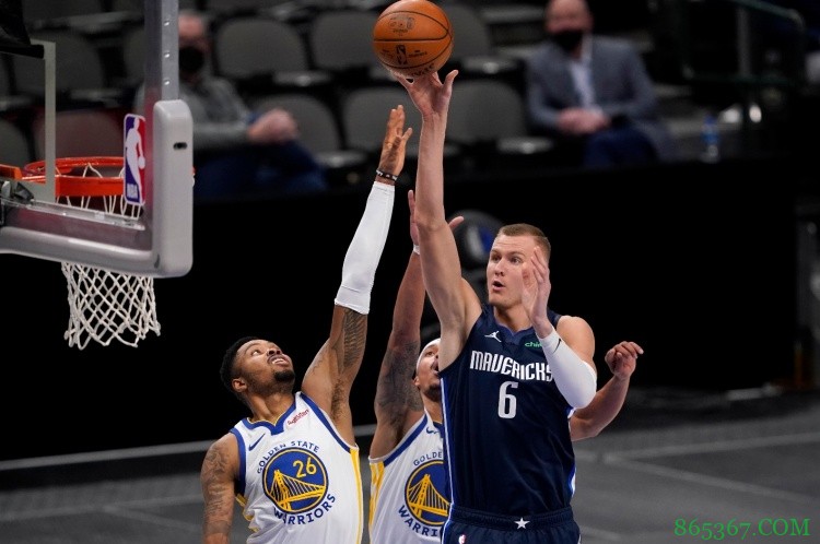 随队记者：独行侠从未和任何球队讨论过波尔津吉斯的交易