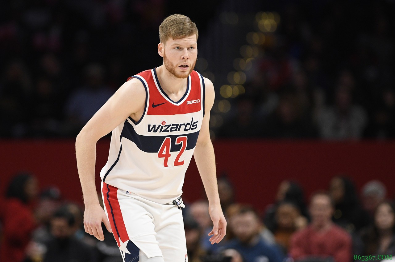 贝尔坦斯本场真实命中率高达120.5% 30+球员中历史之最