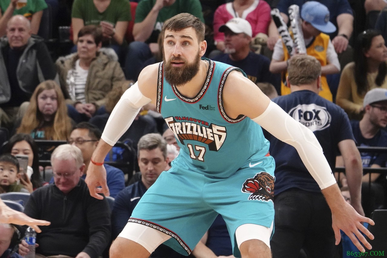 瓦兰丘纳斯：我们是年轻的球队 每一场比赛都得努力