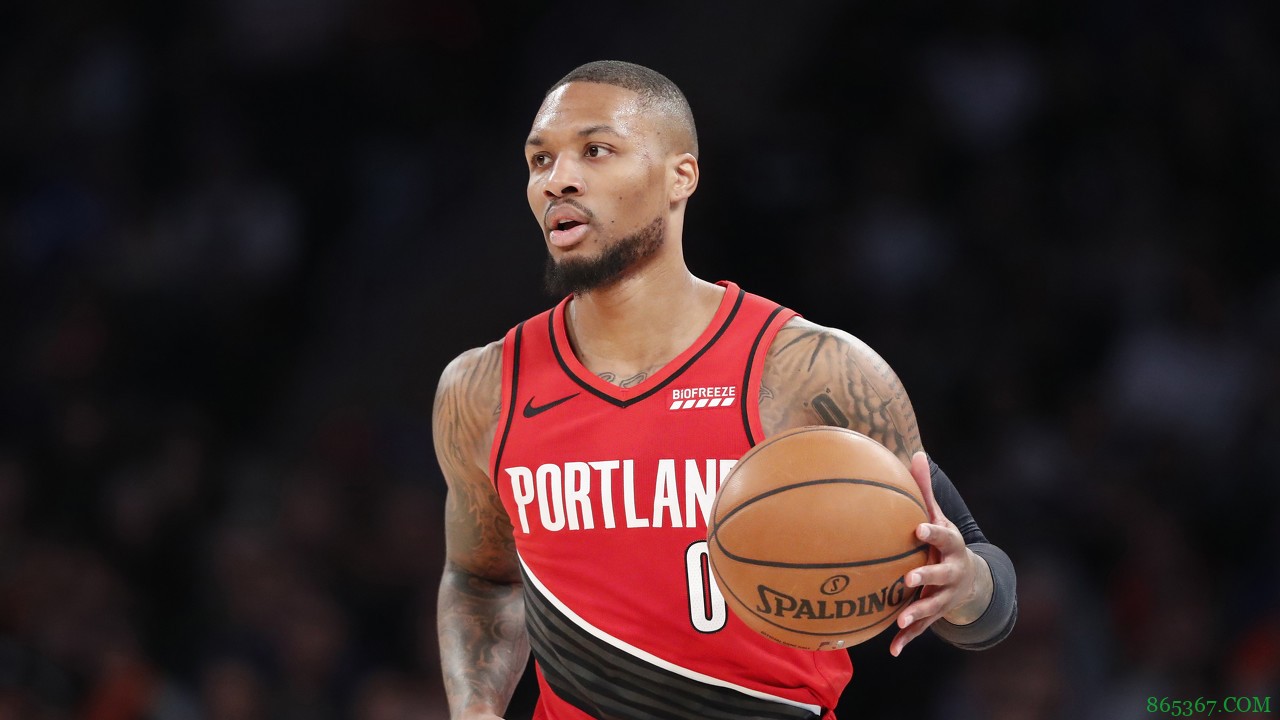 利拉德：力量源泉来自于球队的团结 从不找任何借口