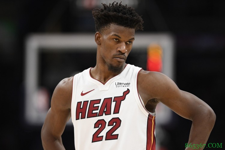 巴特勒:阿德巴约拿球让我放心 我们离强队还有距离