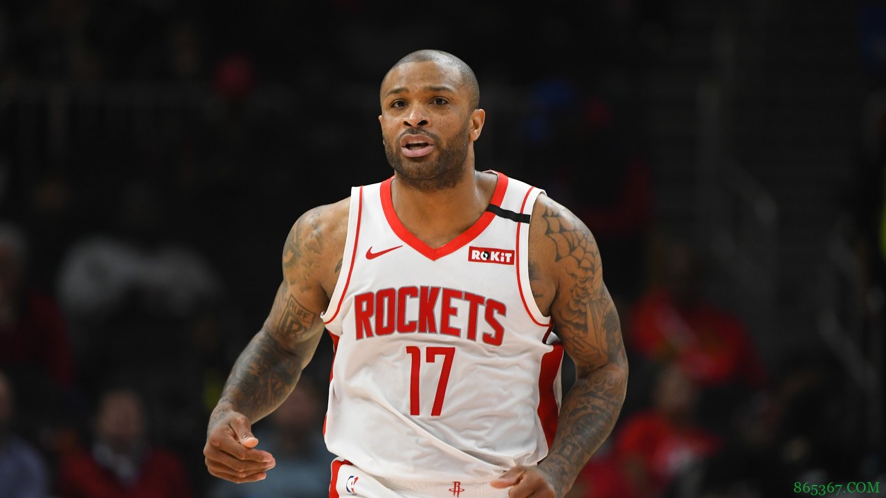 PJ-塔克本赛季6场比赛无得分入账 过去8场场均仅2.3分