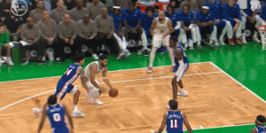 【大发体育】这年轻人！1米91的斯普林格正面大帽2米03塔图姆，大发助力你的致富之路！