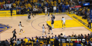 【大发扑克】?维金斯上半场扭到脚踝 下半场坚持打了20分钟+1隔扣失败