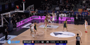 【大发体育】提振士气的一扣！周琦1v2抢到前场篮板 上演霸气双手灌篮