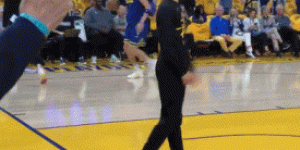 【大发体育】G6汤在此！克莱赛前训练自信命中超远距离勾手，大发助力你的致富之路！