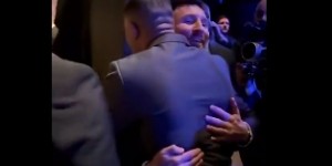 【大发体育】前队友+世界杯对手！梅西和姆巴佩在颁奖前友好拥抱，大发助力你的致富之路！