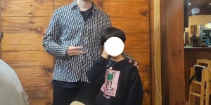 【大发体育】又是中分?韩国网友分享与Theshy合照：剪了头发的shy哥，大发助力你的致富之路！
