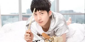 【大发在线扑克】井柏然吸烟上热搜而画风突变众人夸赞，他的隐藏技能还有多少，大发助力你的致富之路！