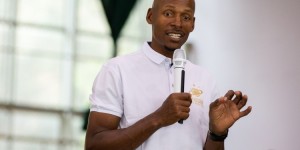 <?php the_title(); ?>