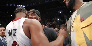 【大发扑克】挺老友！韦德：保罗油箱里还有很多油 别轻视35岁的他