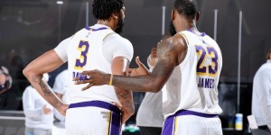 【大发扑克】詹姆斯谈浓眉受伤：我希望他健康 这是我唯一关心的