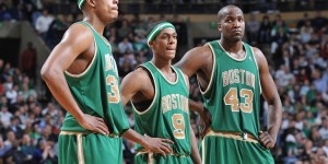 【大发扑克】三年前的今天：凯尔特人退役皮尔斯34号球衣