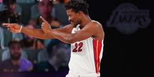 【大发扑克】27+10+10！巴特勒砍本季个人首个三双